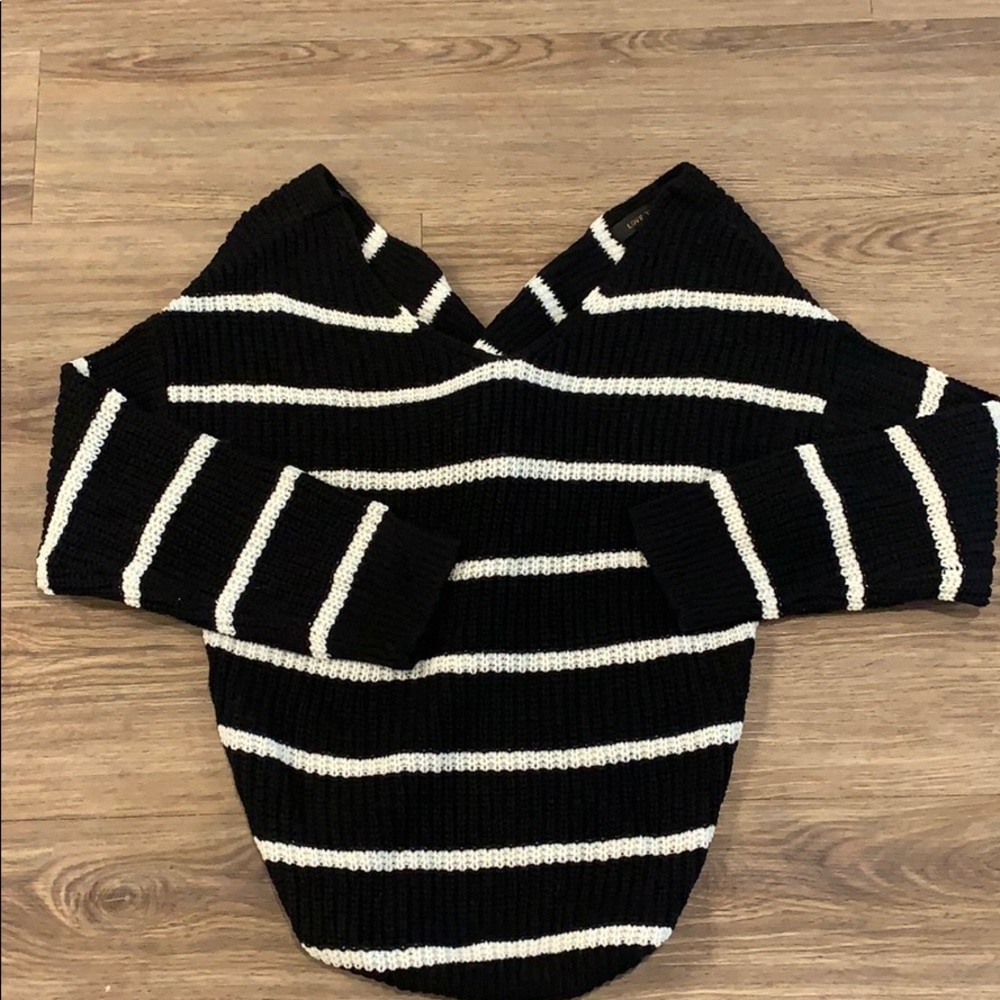Black and white tie back sweater